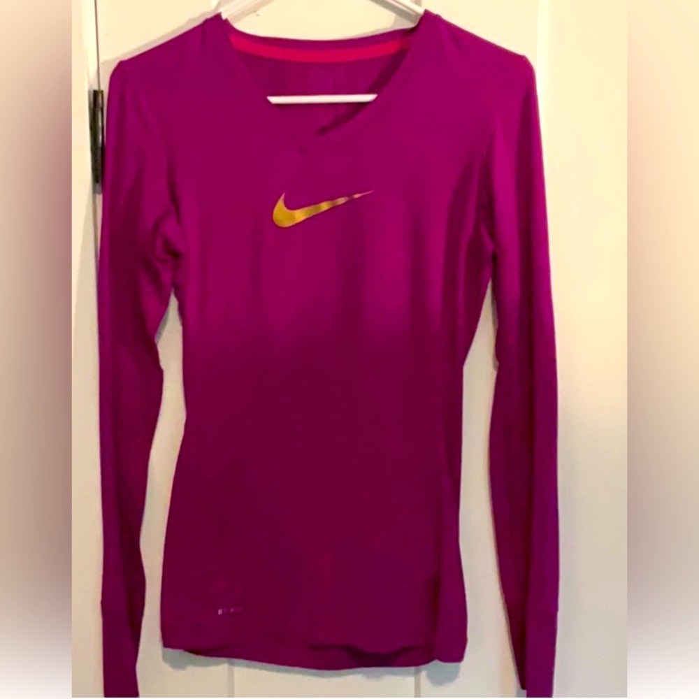 Nike runner shirt